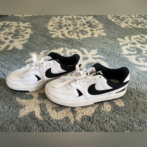 Nike Gamma Force Sneaker-Women